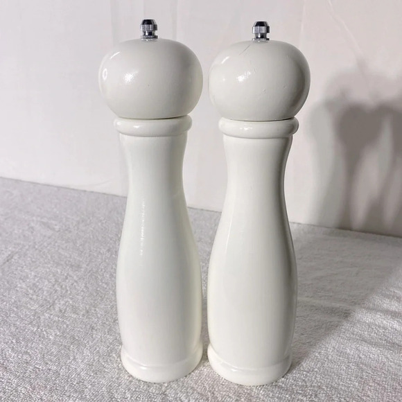 White Painted Wood Salt & Pepper Mills Grinders - Picture 4 of 11